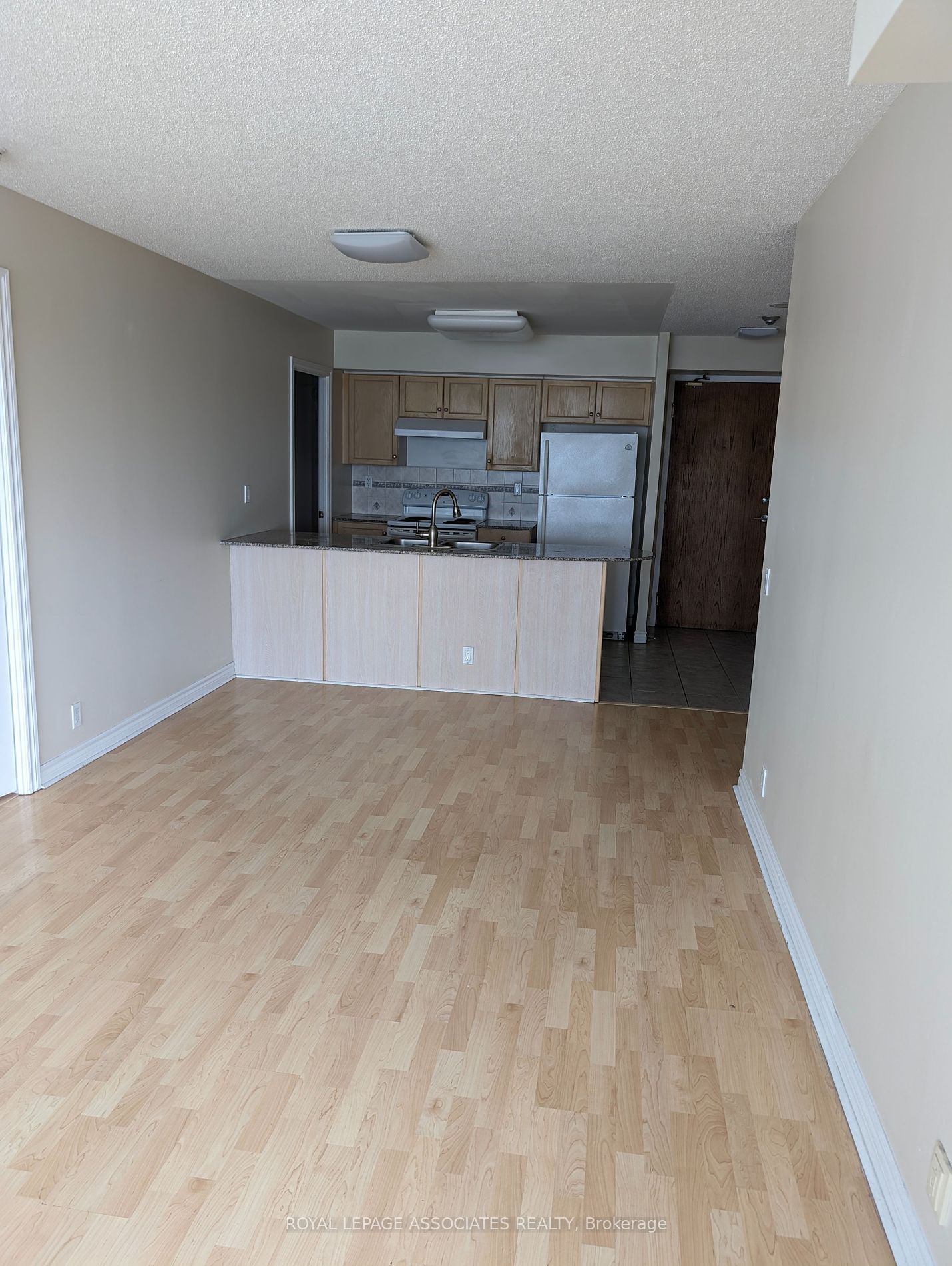 1720 Eglinton Ave E, unit Lph11 for rent