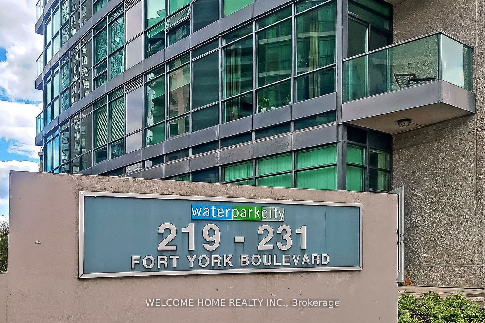 231 Fort York Blvd S, unit 1904 for sale