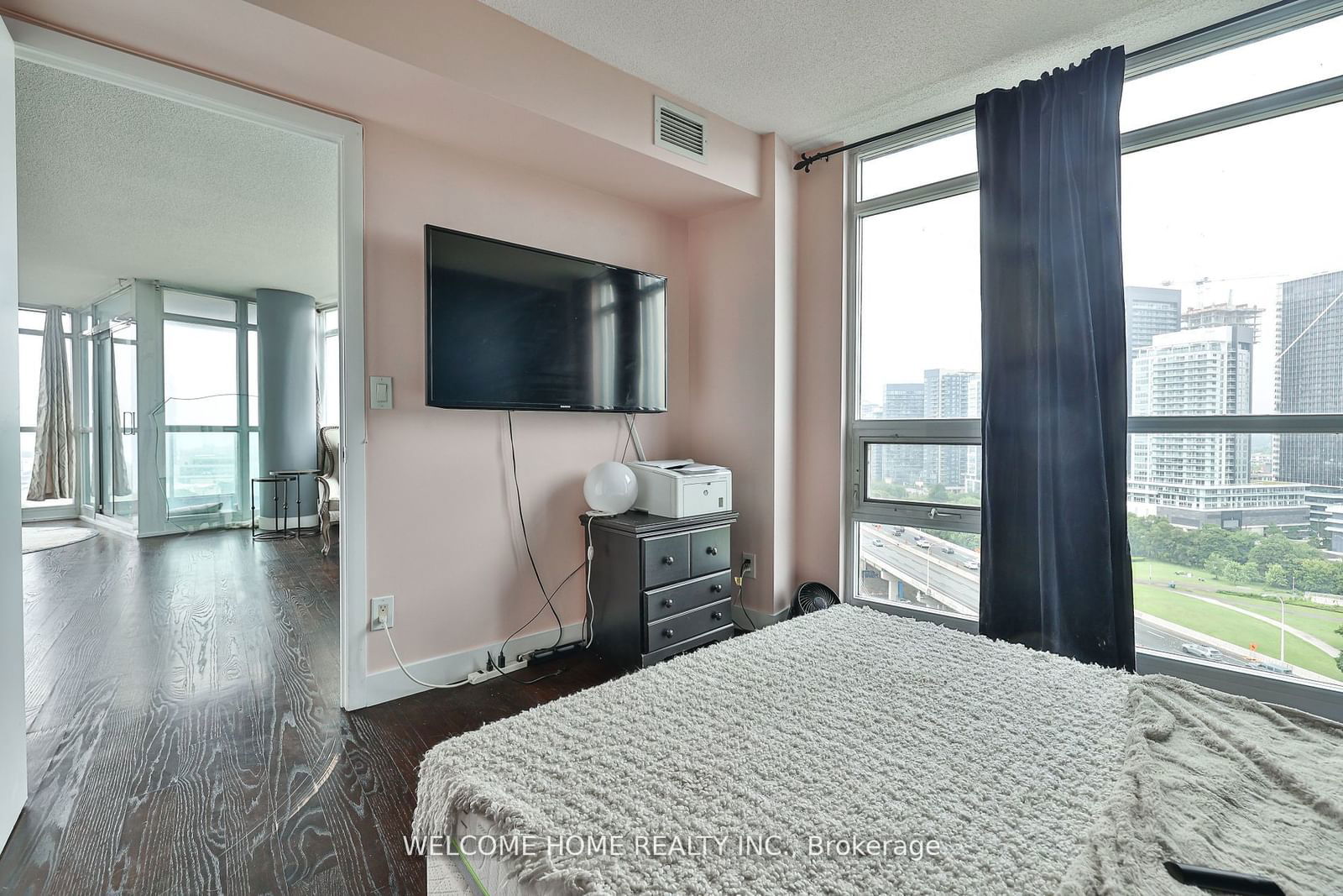 231 Fort York Blvd S, unit 1904 for sale