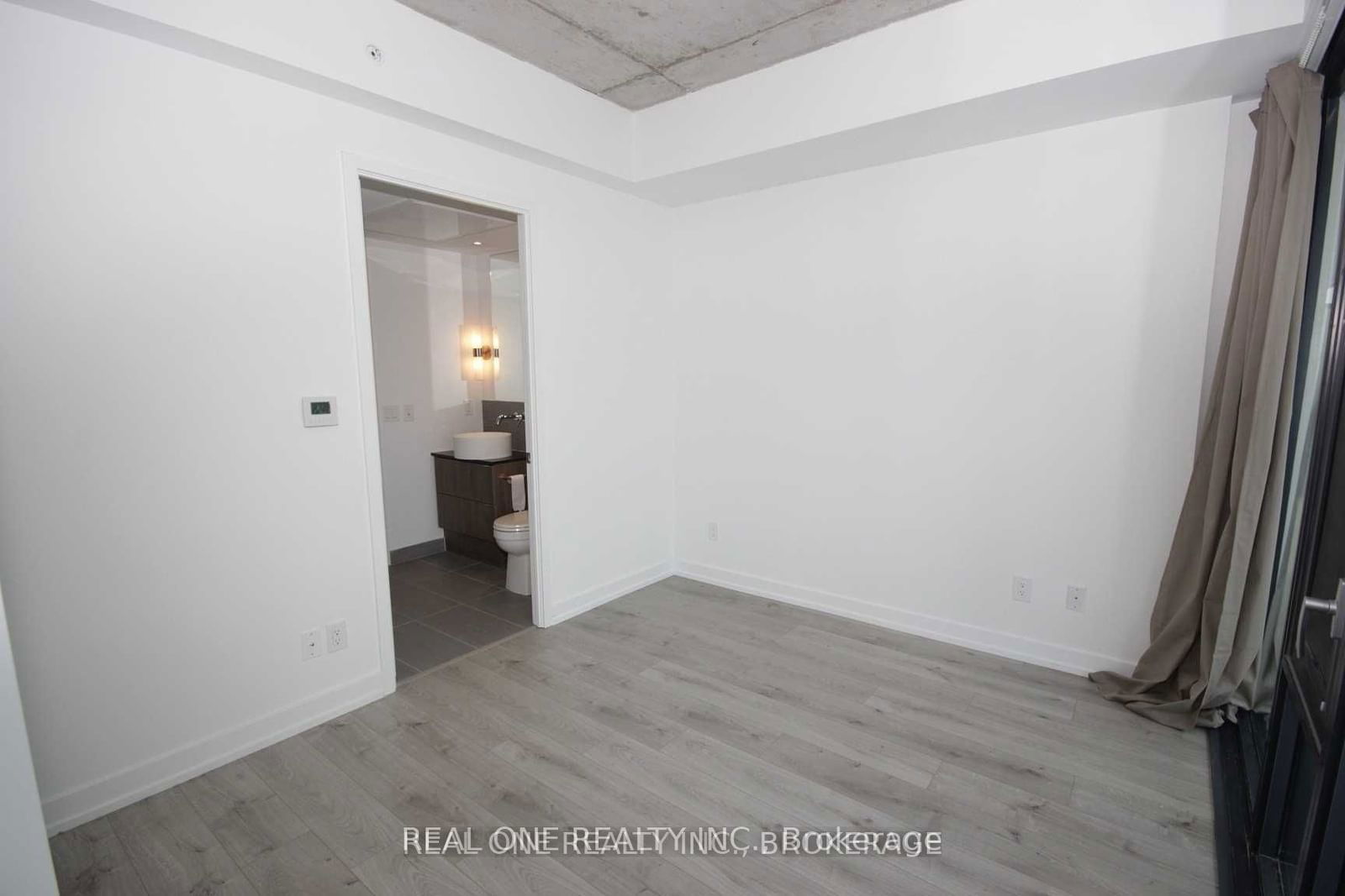 161 Roehampton Ave, unit 1910 for rent - image #10