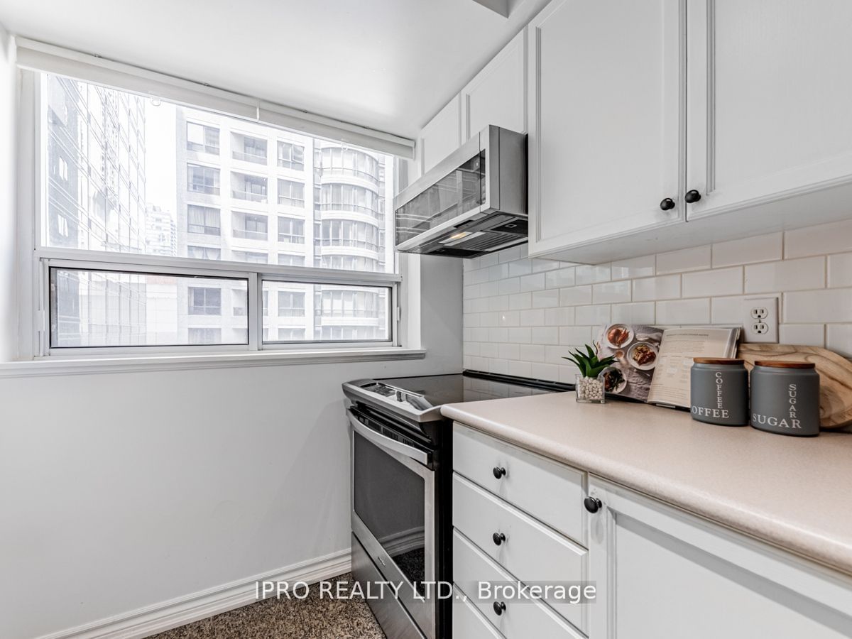 30 Hayden St, unit 707 for sale