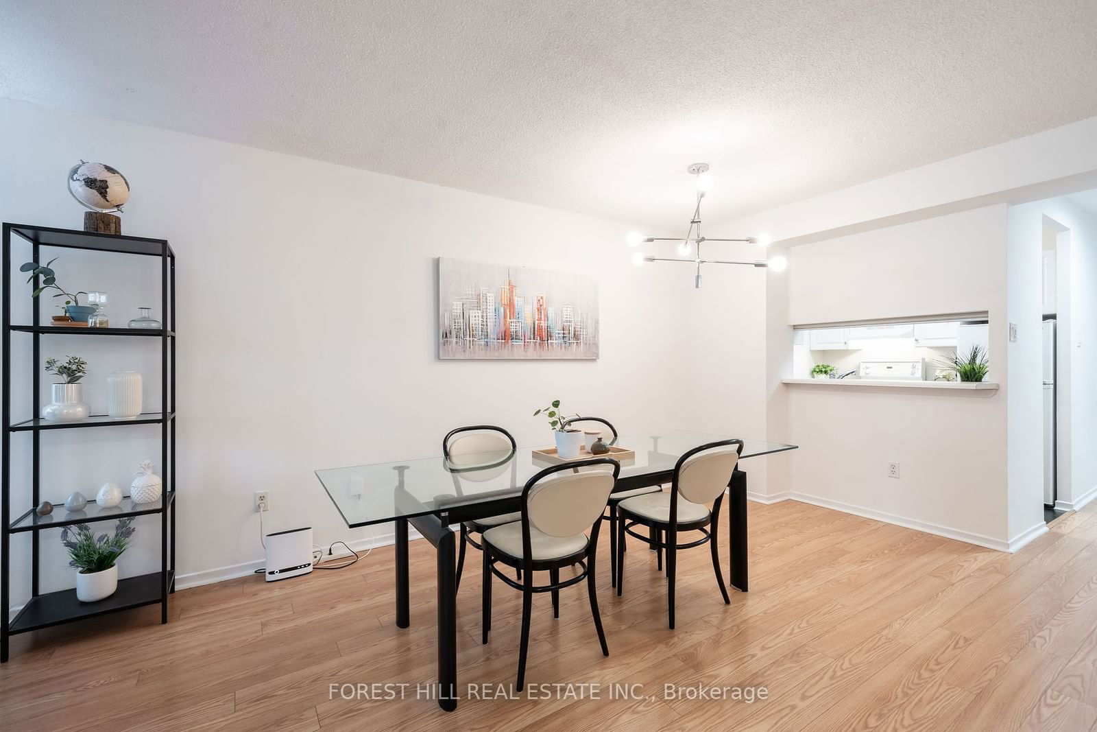 1055 Bay St, unit 201 for sale