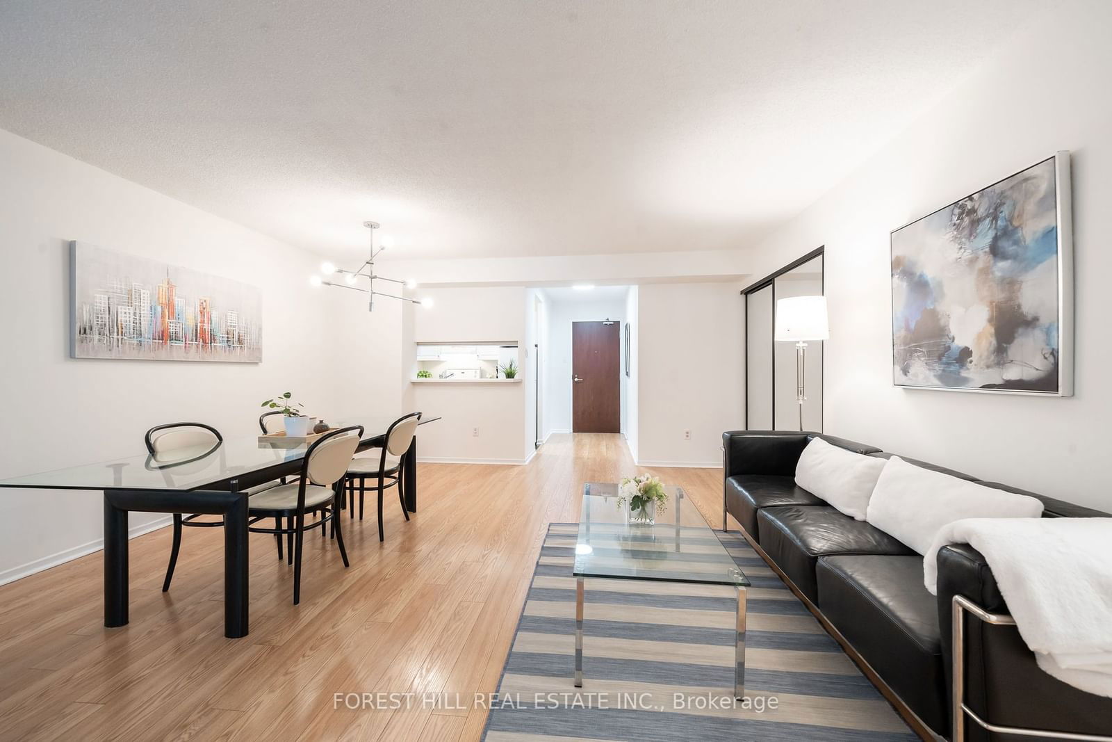 1055 Bay St, unit 201 for sale - image #4