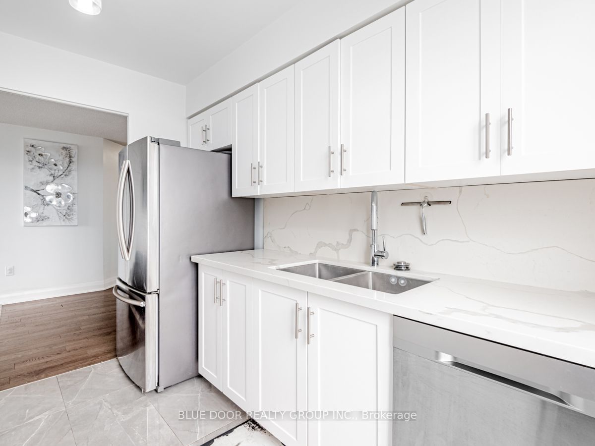 21 Overlea Blvd, unit 1004 for sale - image #19