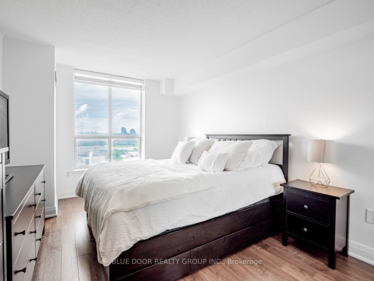 21 Overlea Blvd, unit 1004 for sale - image #22