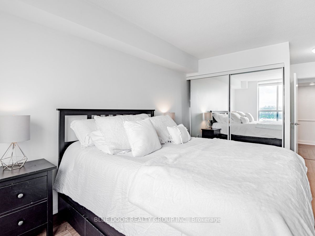 21 Overlea Blvd, unit 1004 for sale - image #24