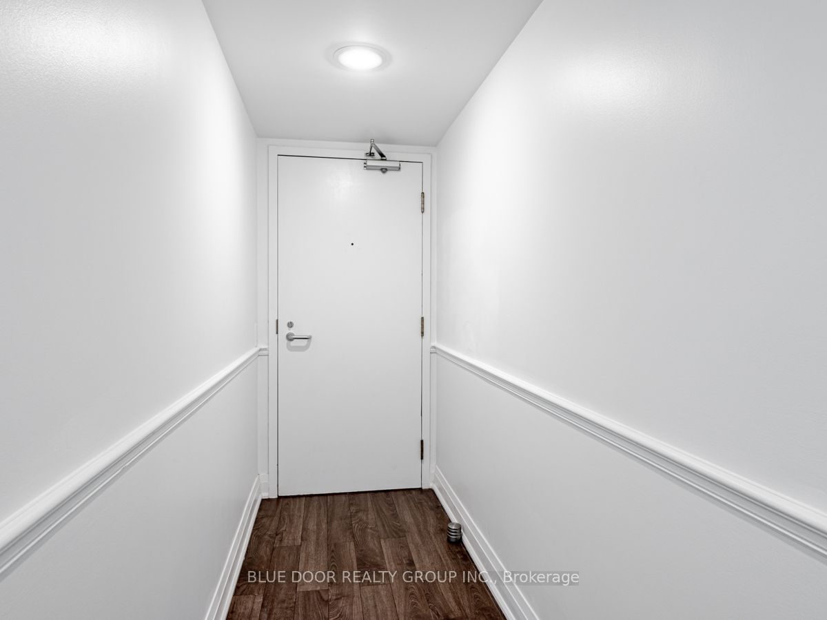 21 Overlea Blvd, unit 1004 for sale - image #5