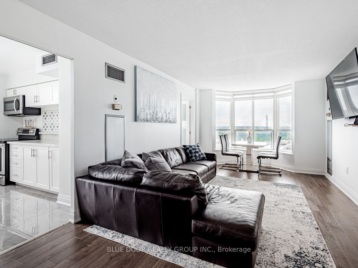 21 Overlea Blvd, unit 1004 for sale - image #7