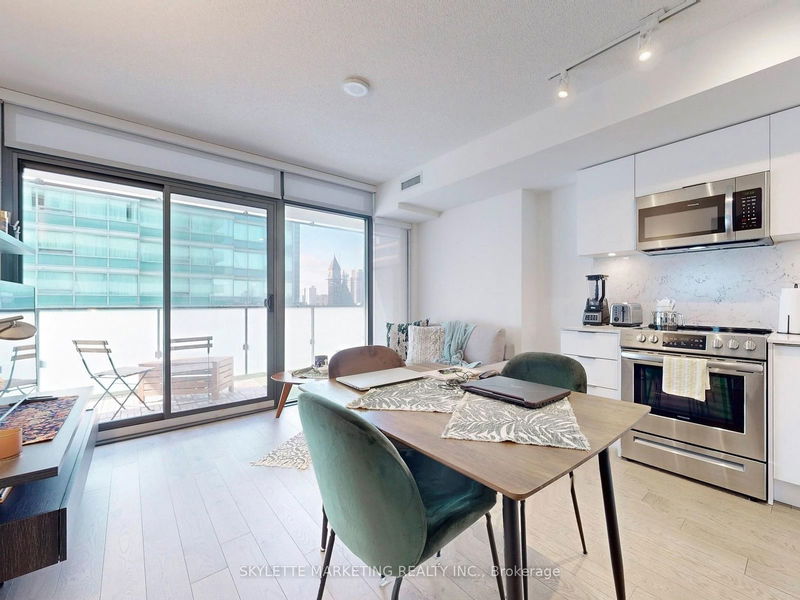 25 Richmond St E, unit 1411 for sale - image #1