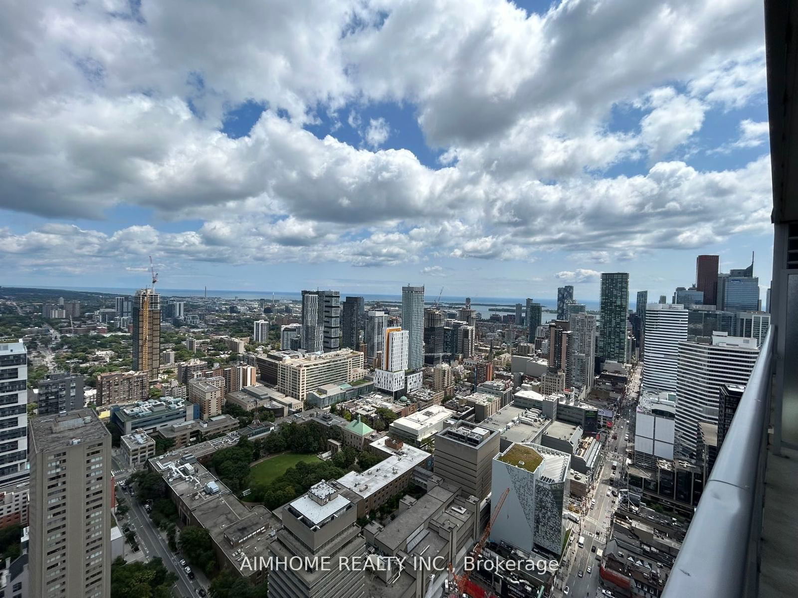 386 Yonge St, unit 4804 for rent