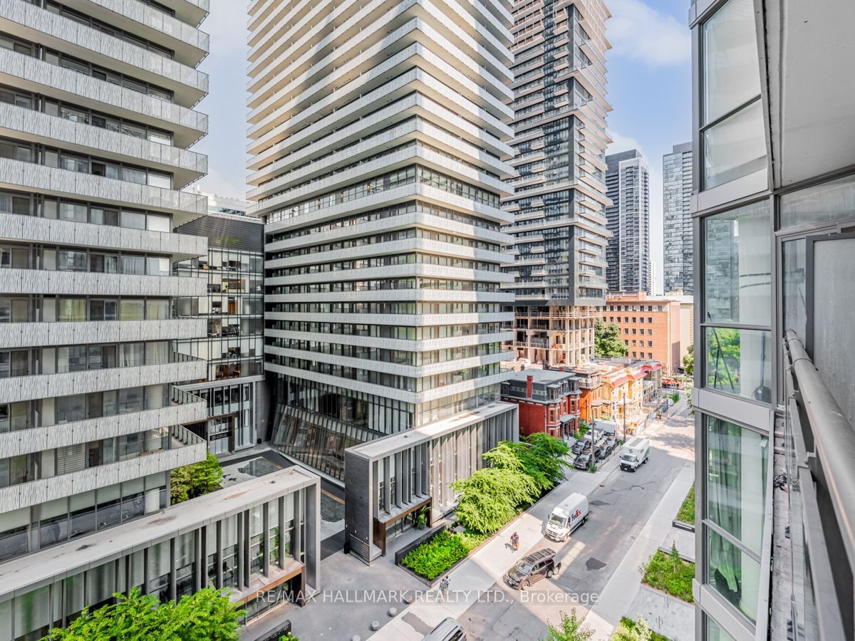 45 Charles St E, unit 907 for rent - image #26