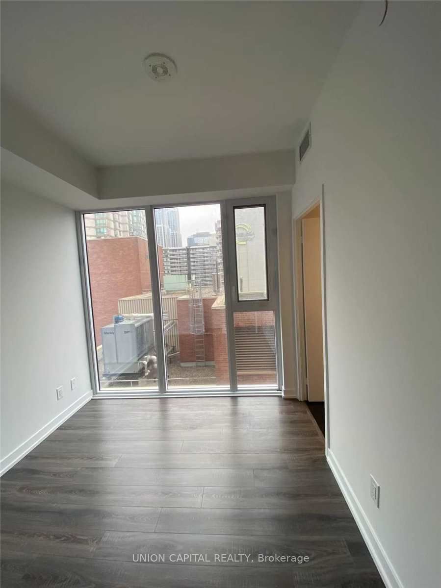 20 Edward St, unit 1516 for rent - image #6