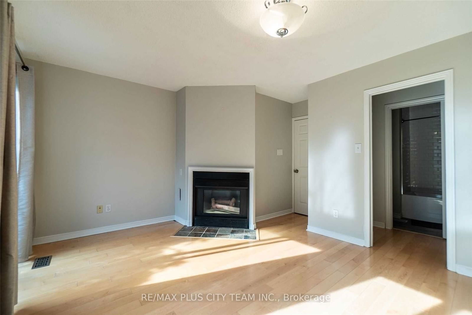 801 King St, unit Th 8C for rent - image #20