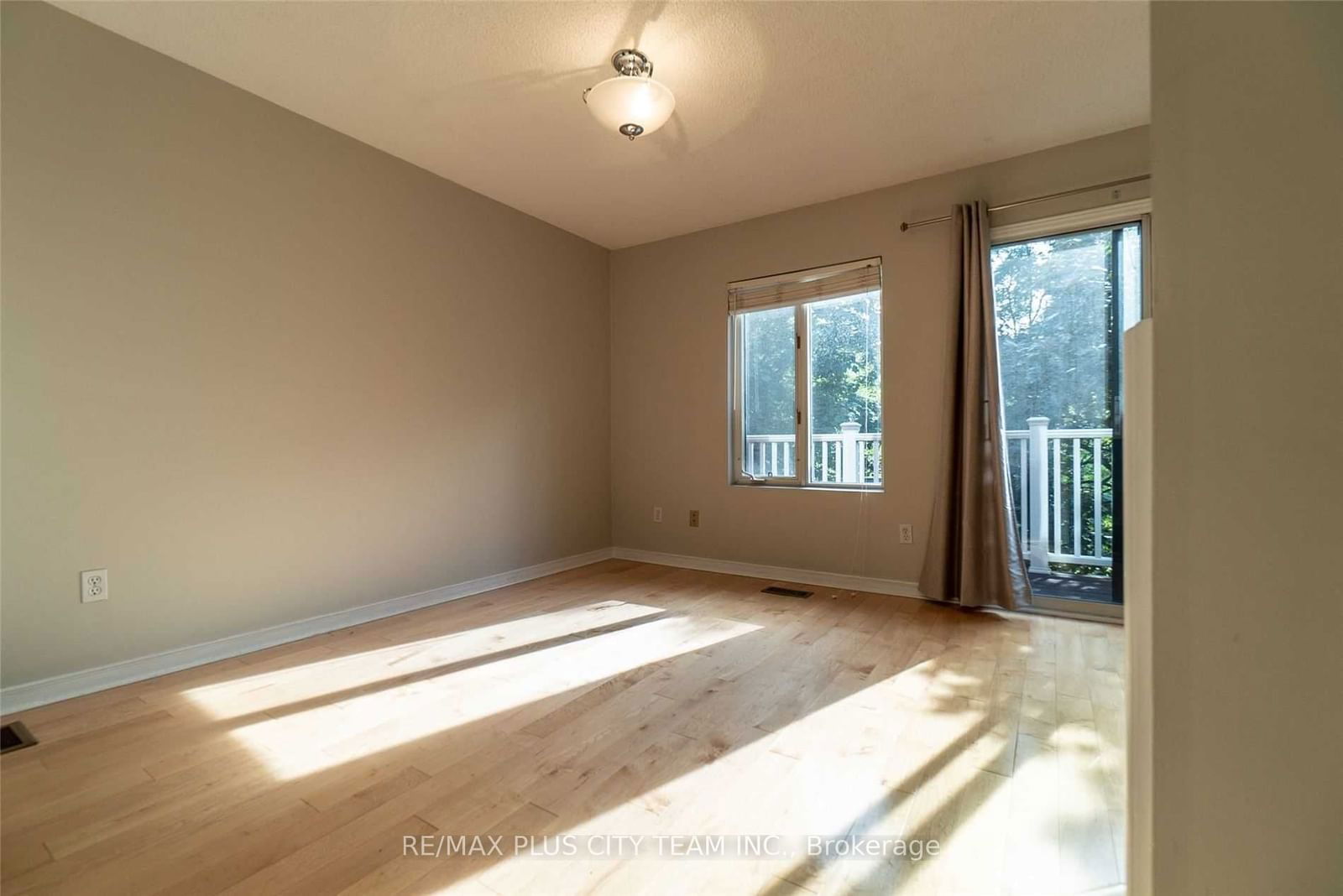 801 King St, unit Th 8C for rent - image #21