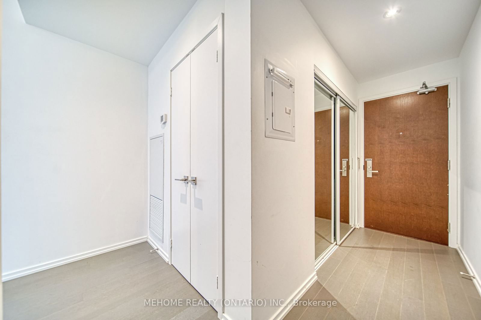 70 Temperance St, unit 2815 for rent - image #5