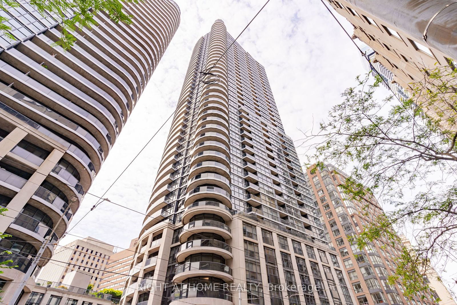 21 Carlton St, unit 1010 for sale - image #1