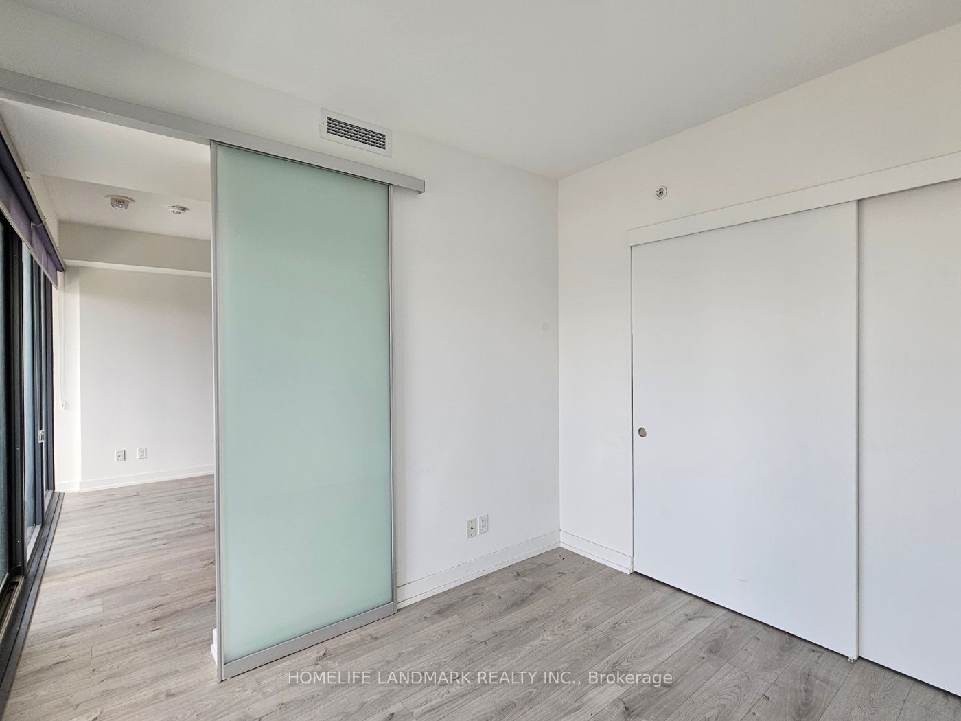 161 Roehampton Ave, unit 1502 for sale - image #6