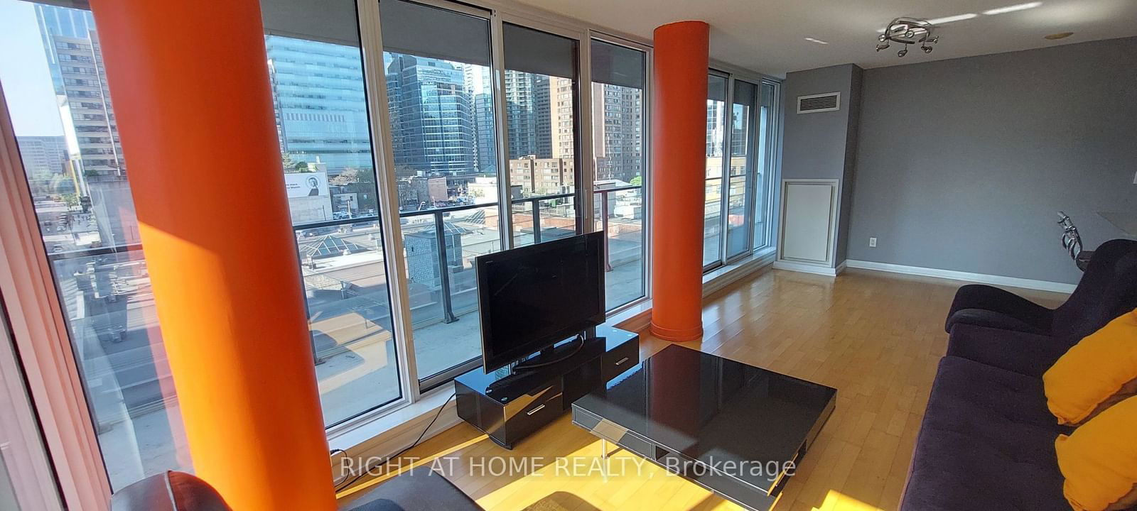 111 Elizabeth St, unit 926 for rent