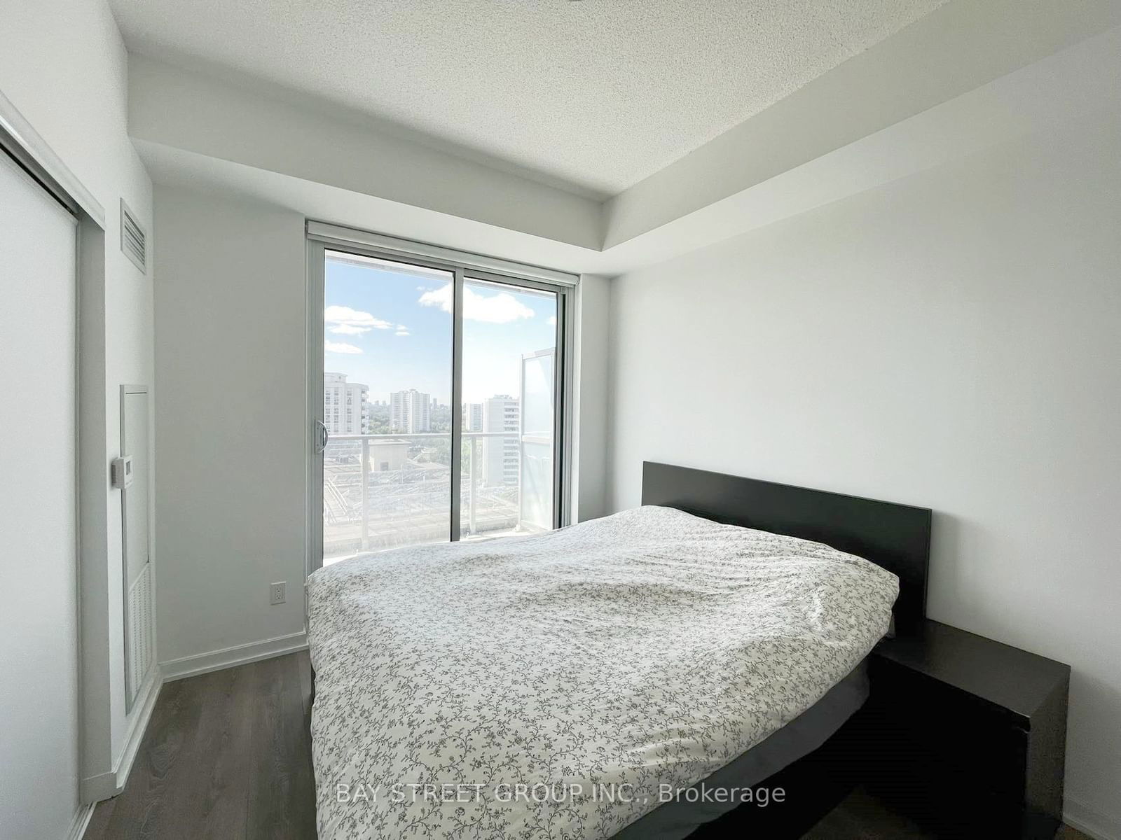 32 Forest Manor Rd, unit 1208 for rent - image #9