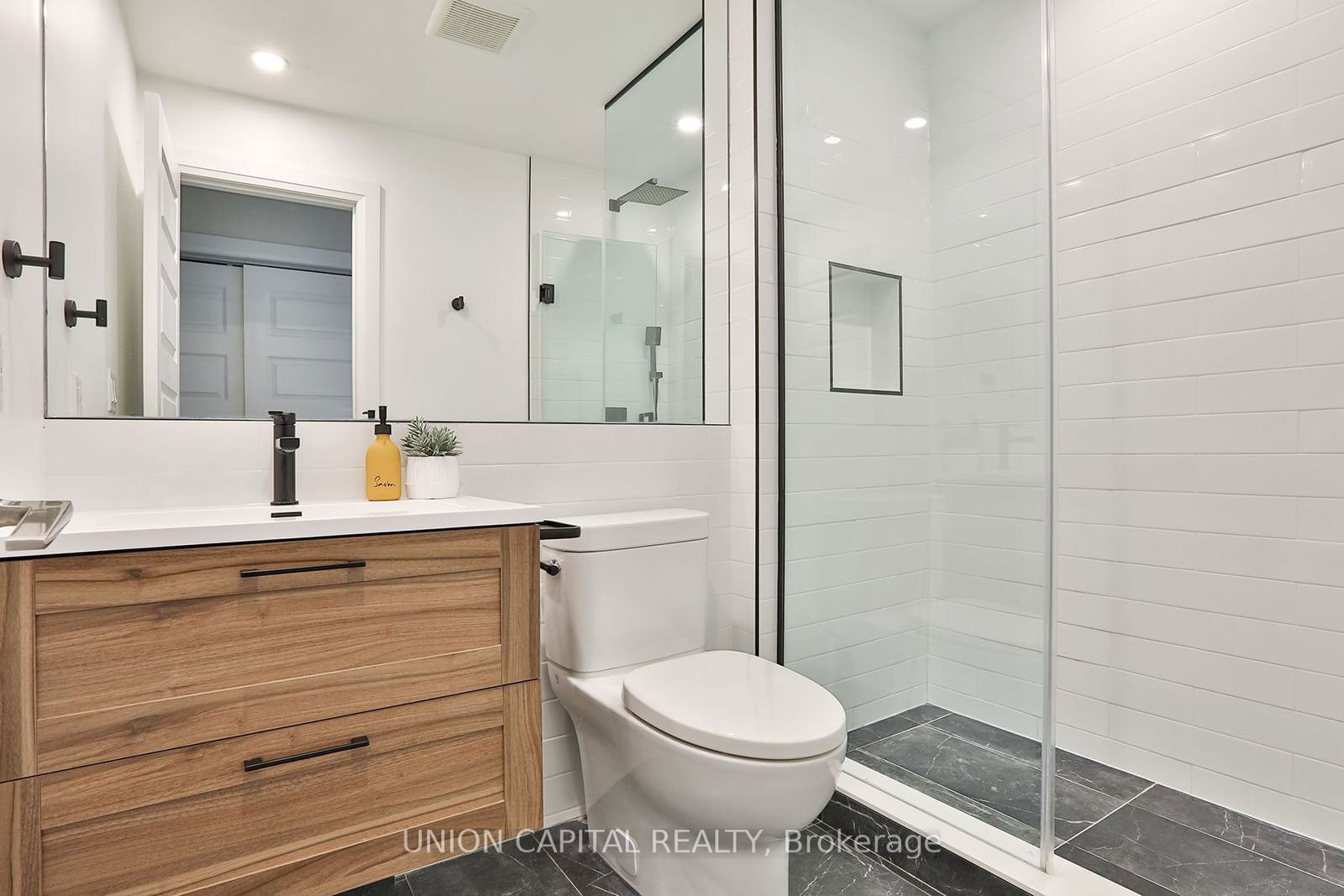 23 Eldora Ave, unit 109 for sale - image #26