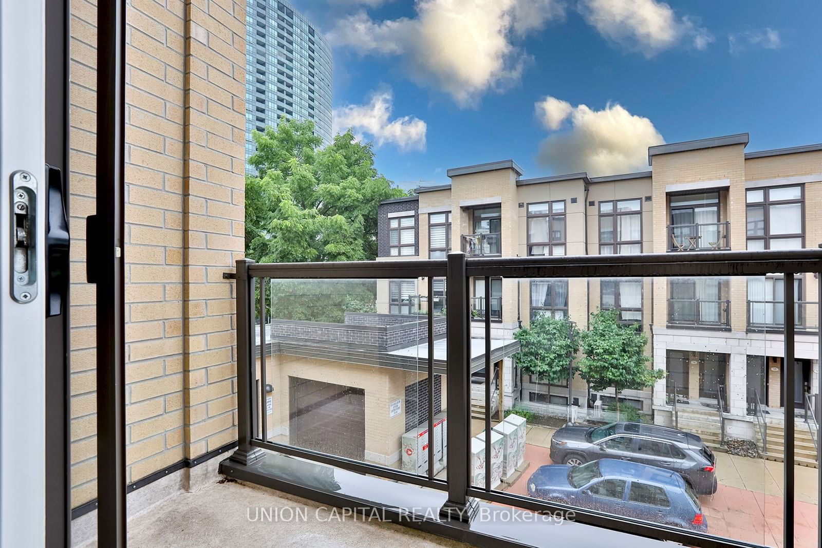 23 Eldora Ave, unit 109 for sale - image #29