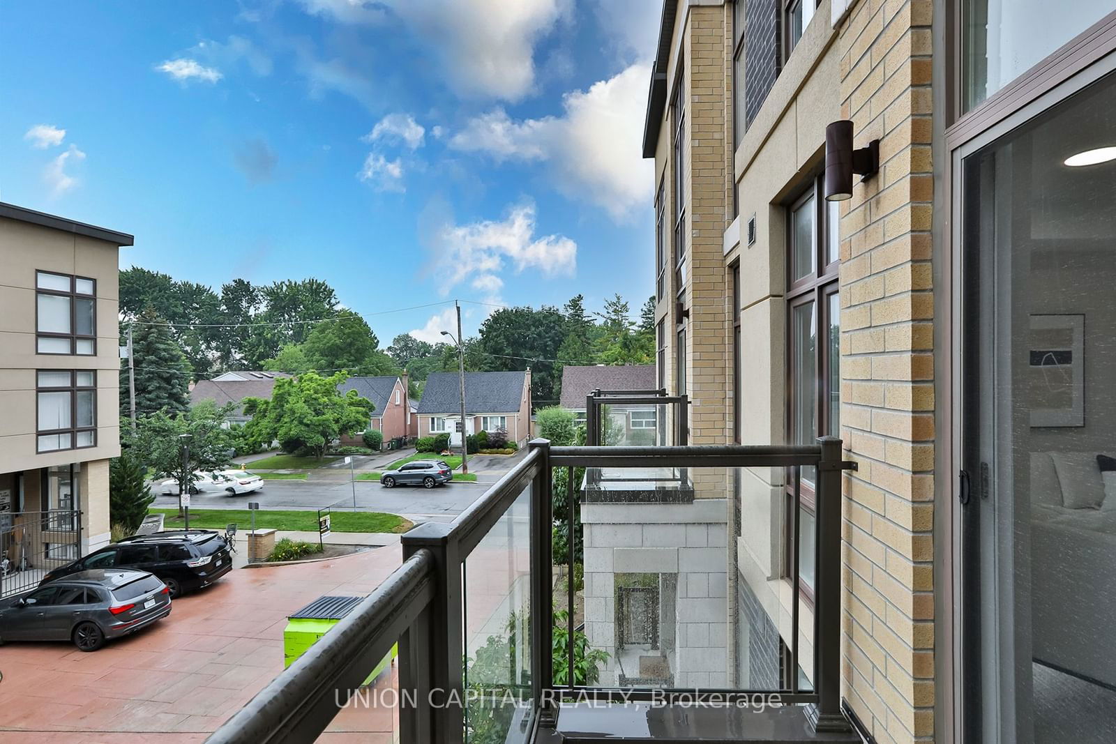 23 Eldora Ave, unit 109 for sale - image #31