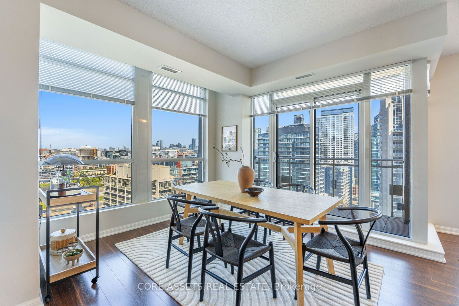 628 Fleet St, unit 2102 for sale - image #21