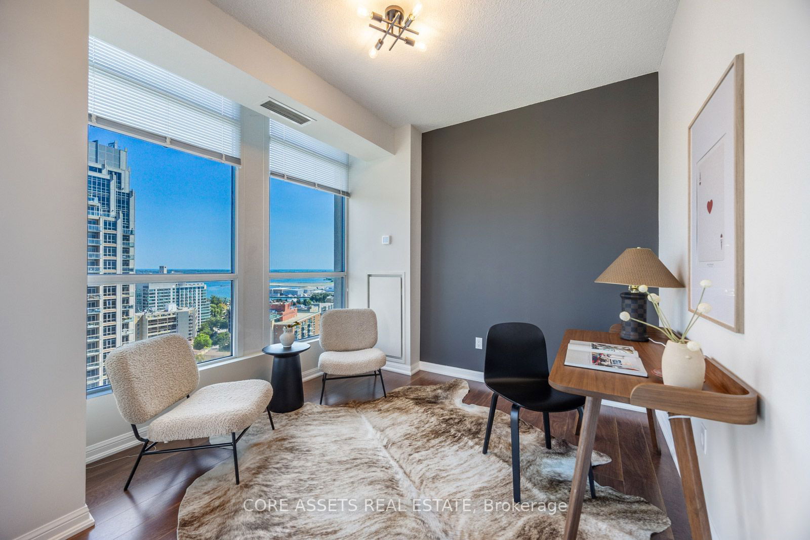 628 Fleet St, unit 2102 for sale - image #26