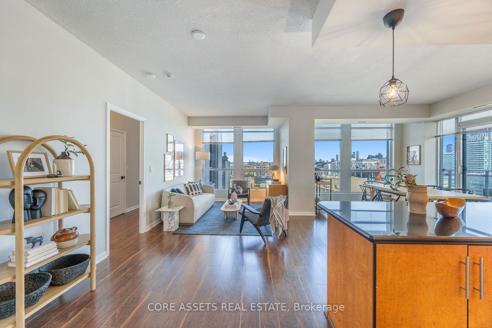 628 Fleet St, unit 2102 for sale - image #9