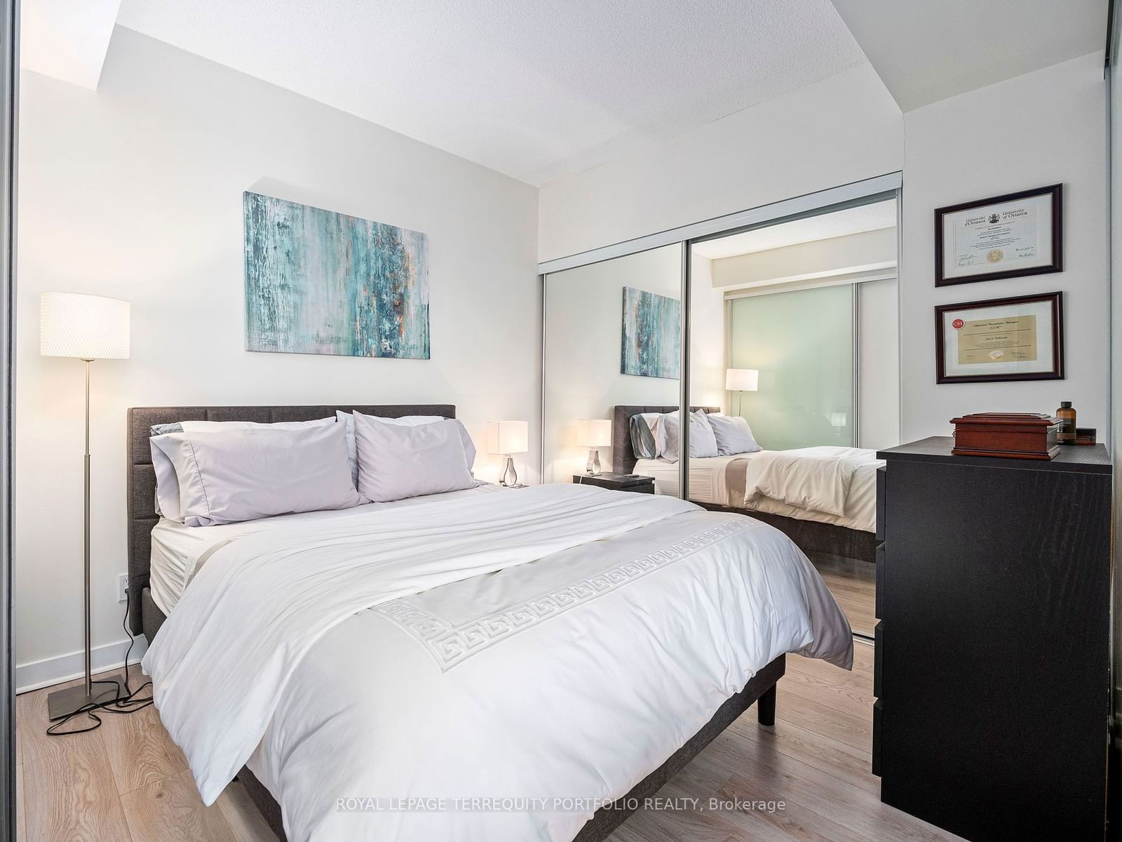 20 Bruyeres Mews, unit 1801 for rent - image #26