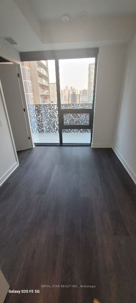 55 Charles St E, unit 1304 for rent