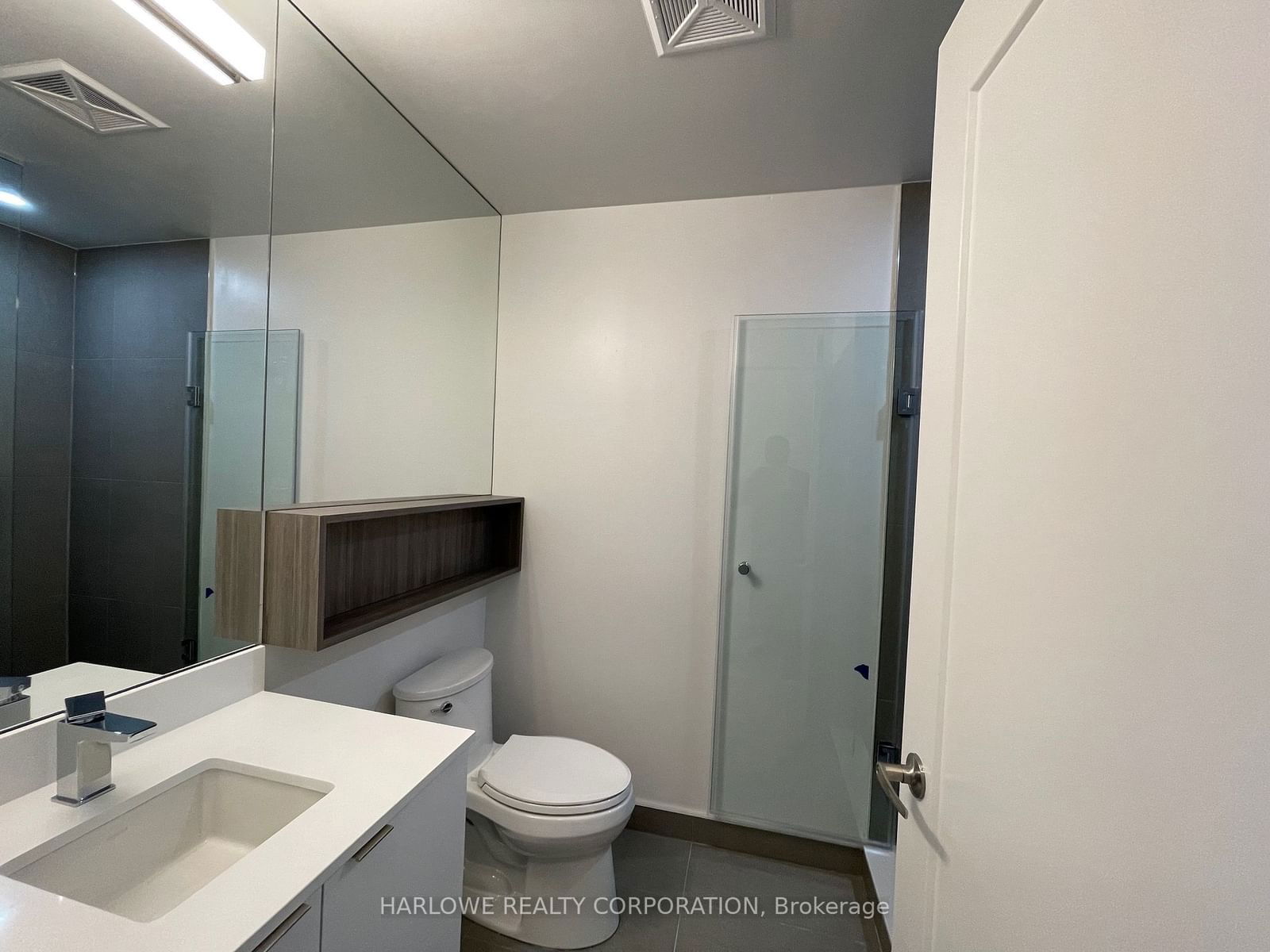 135 Lower Sherbourne St, unit 1950 W for rent - image #4