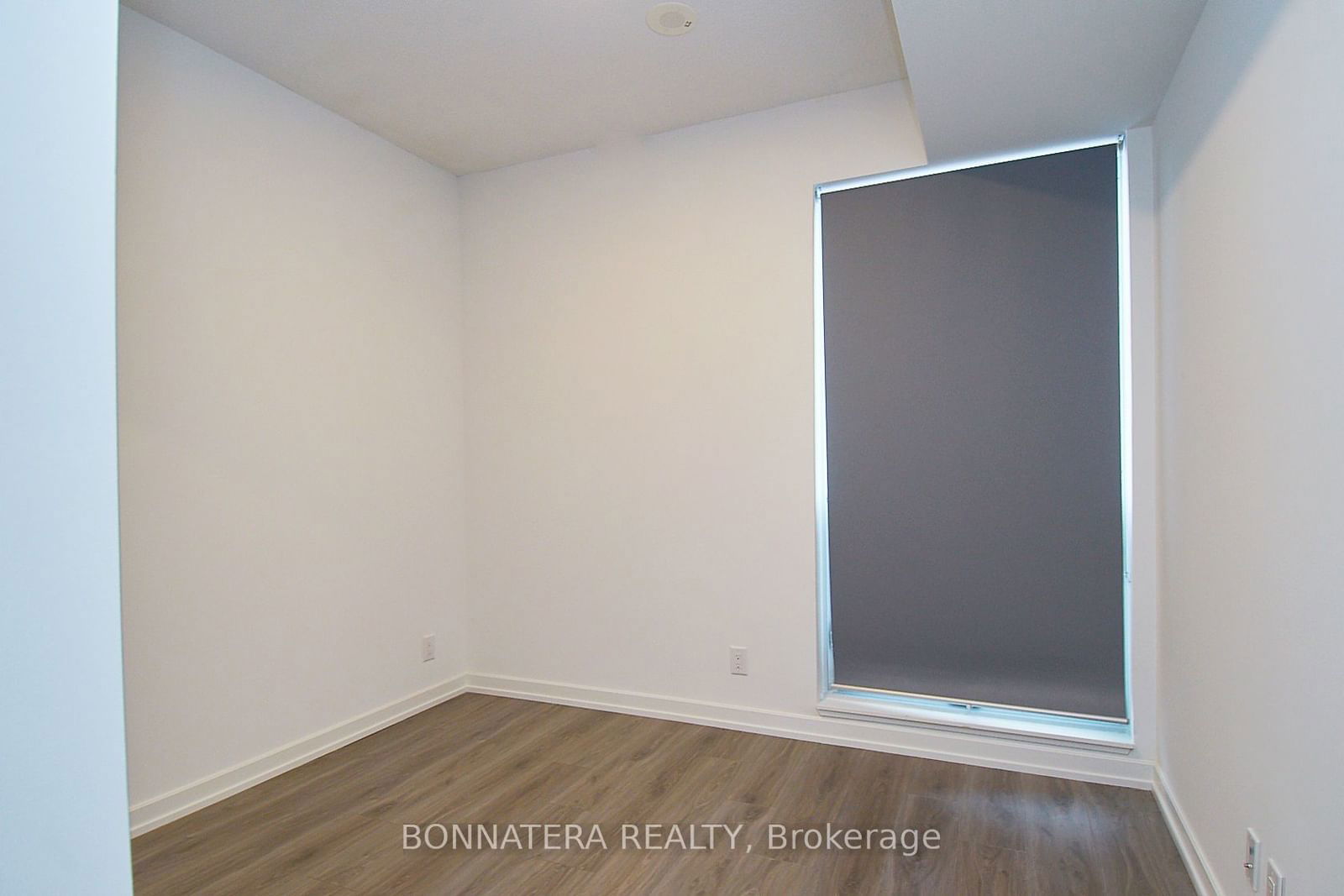 20 Tubman Ave, unit 211 for rent - image #32