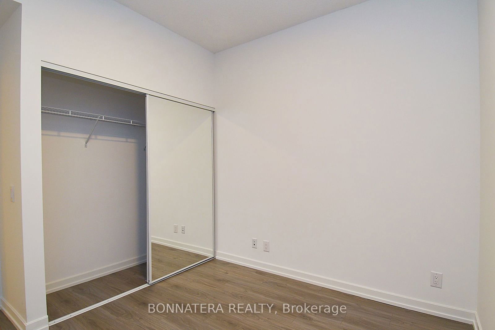 20 Tubman Ave, unit 211 for rent - image #34