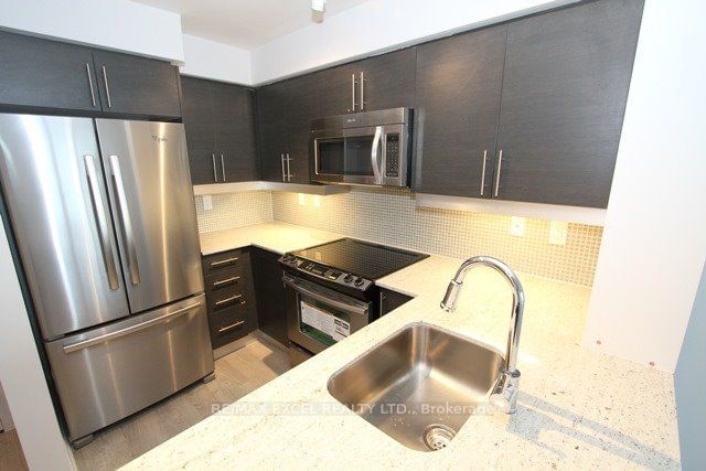 125 Western Battery Rd, unit 1206 for rent - image #5