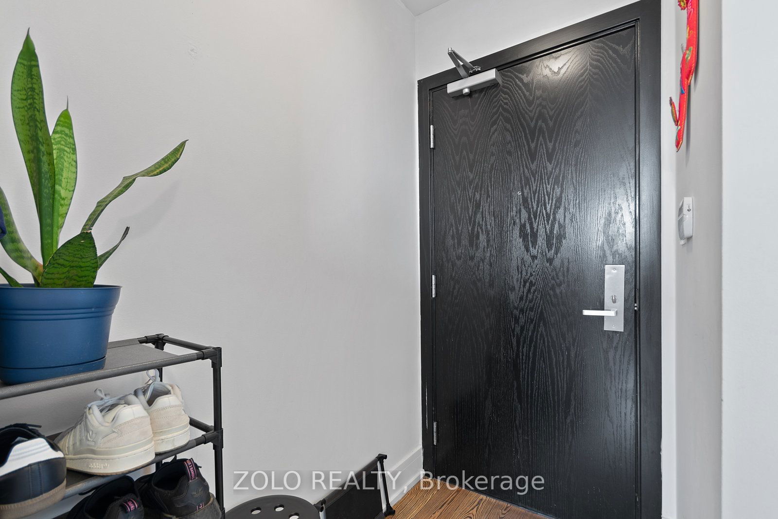 799 College St, unit 403 for sale - image #4