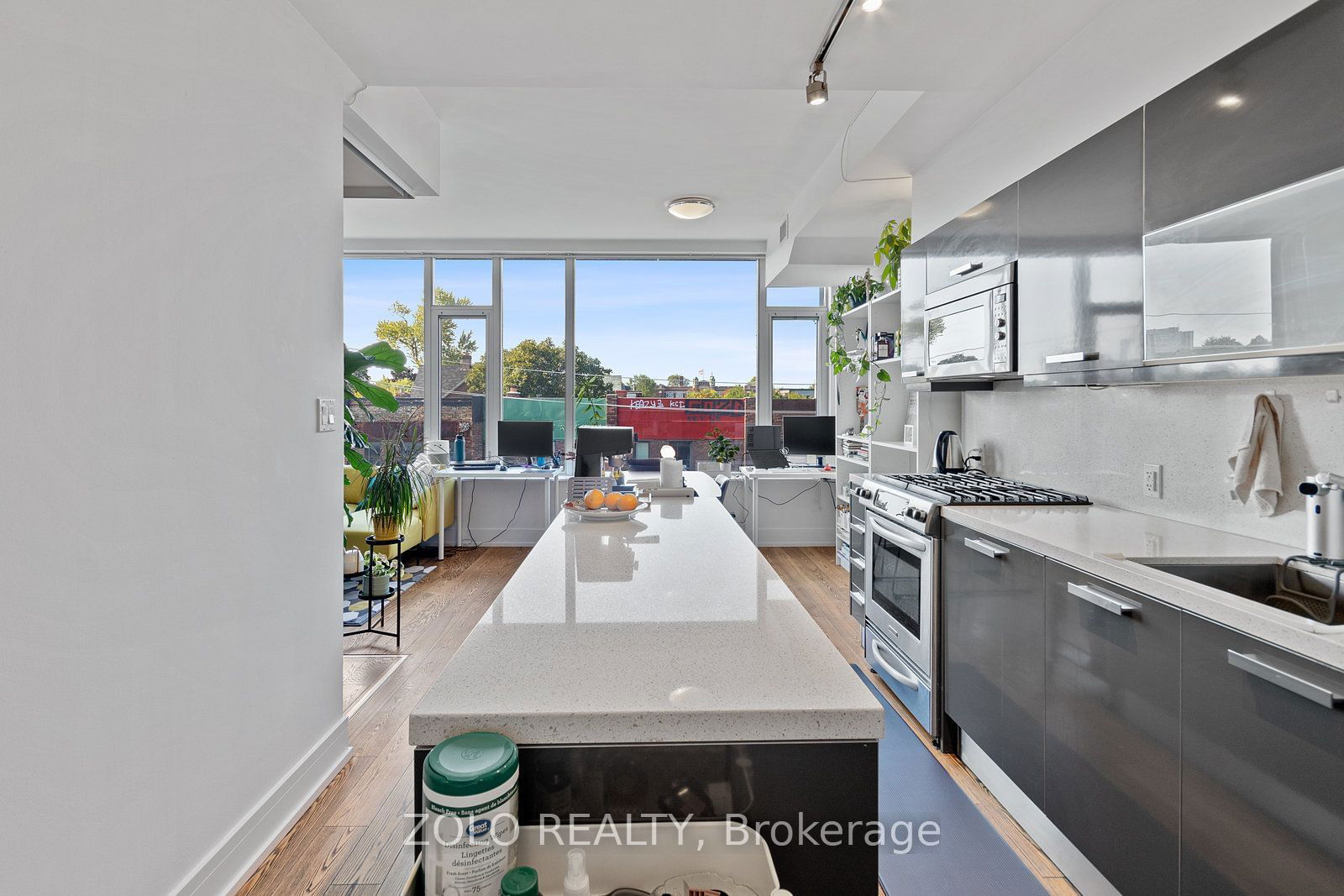 799 College St, unit 403 for sale - image #6