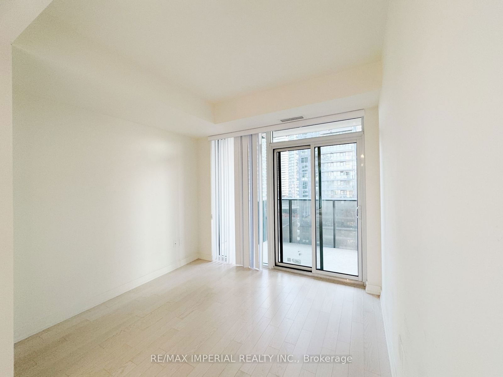 330 Richmond St W, unit 1715 for rent - image #15