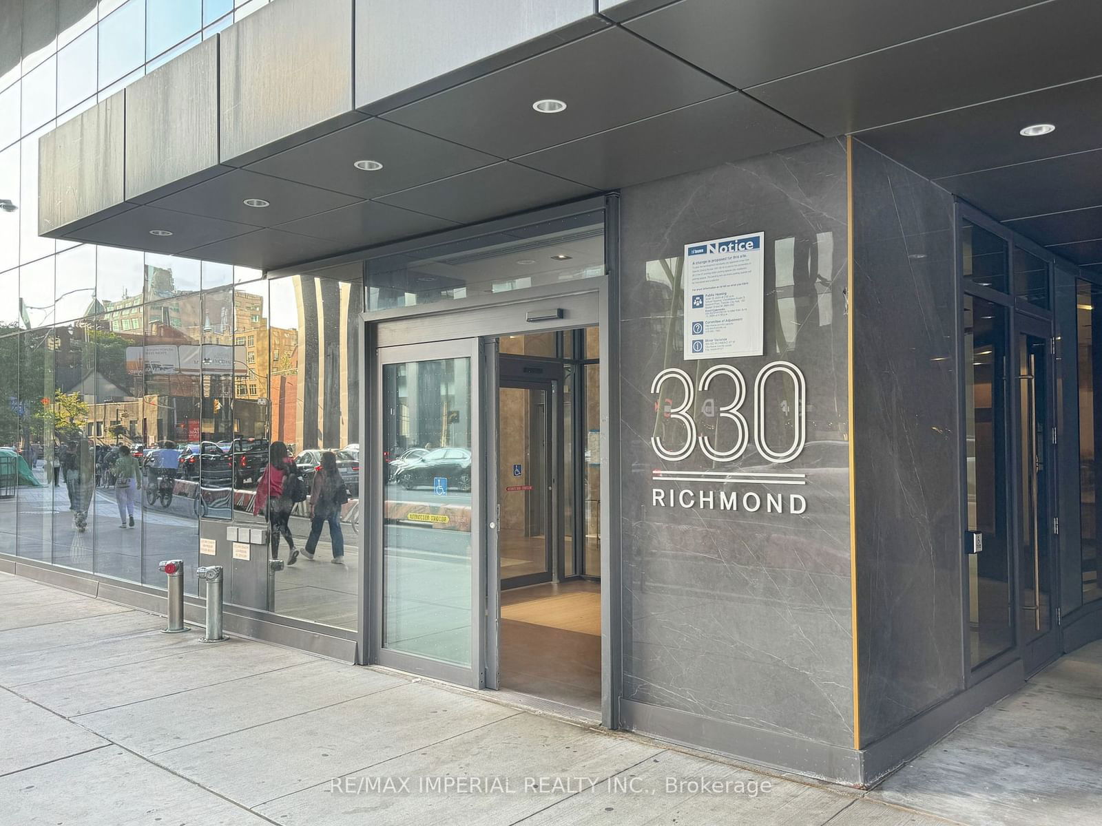 330 Richmond St W, unit 1715 for rent - image #2