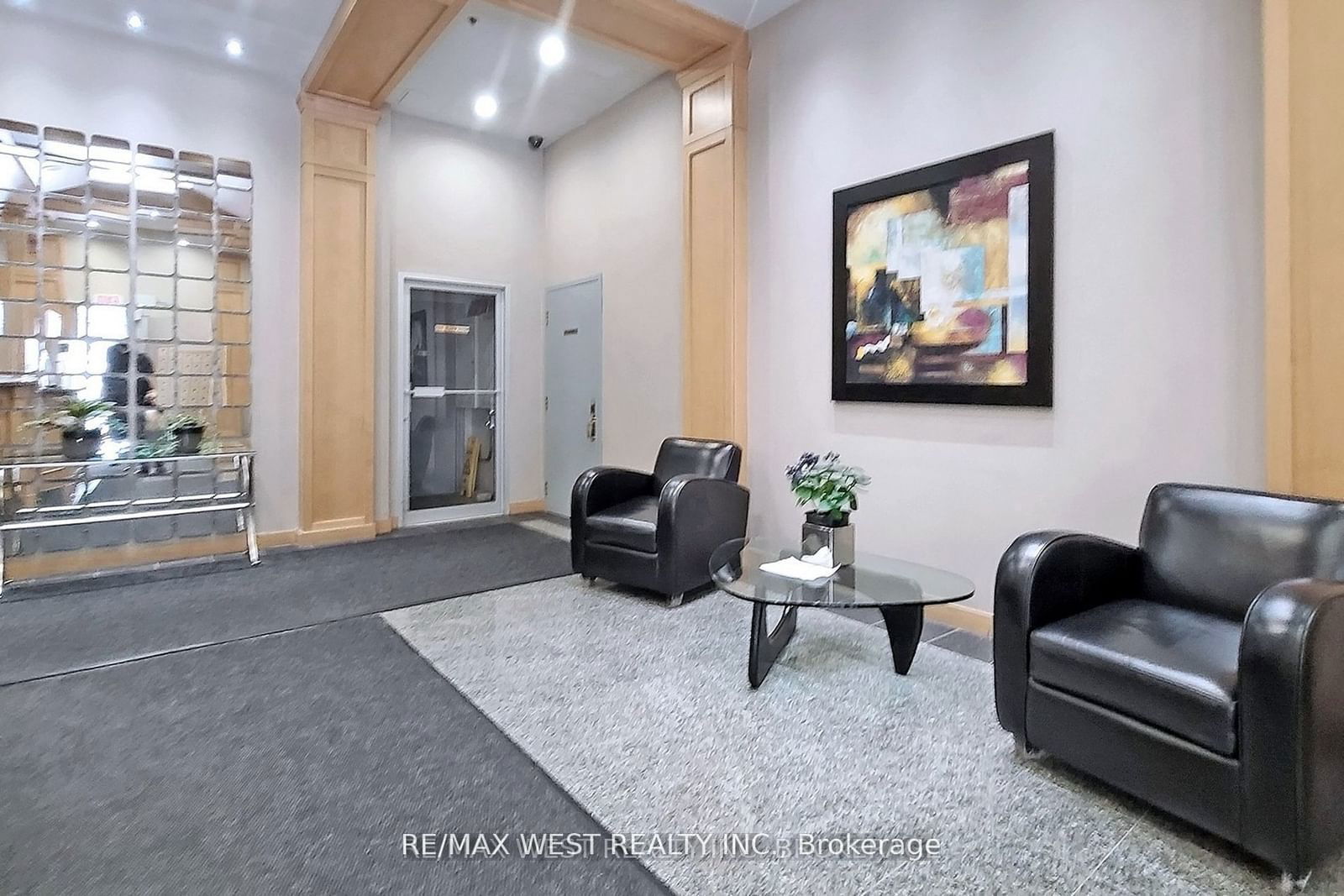 43 Eglinton Ave E, unit 806 for sale - image #8