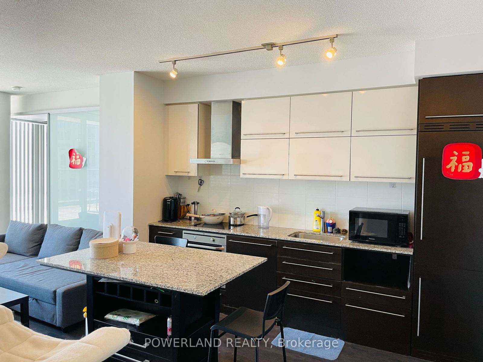 770 Bay St, unit Ph607 for rent