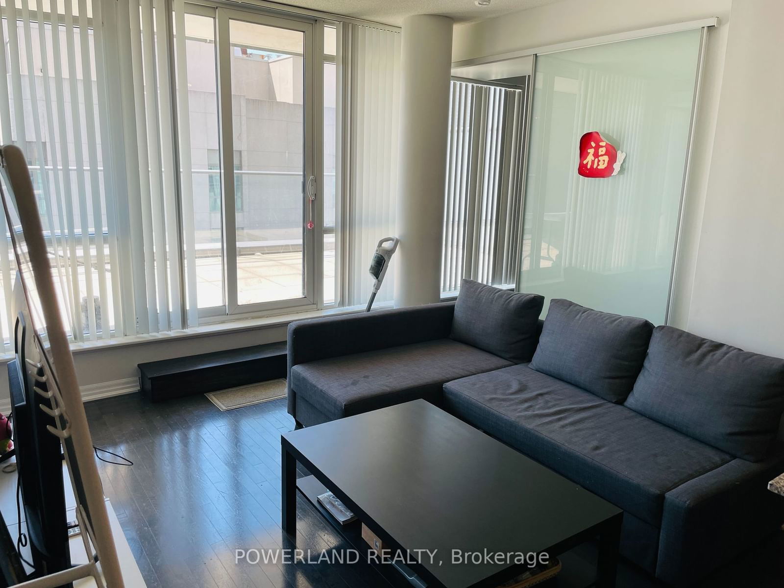 770 Bay St, unit Ph607 for rent