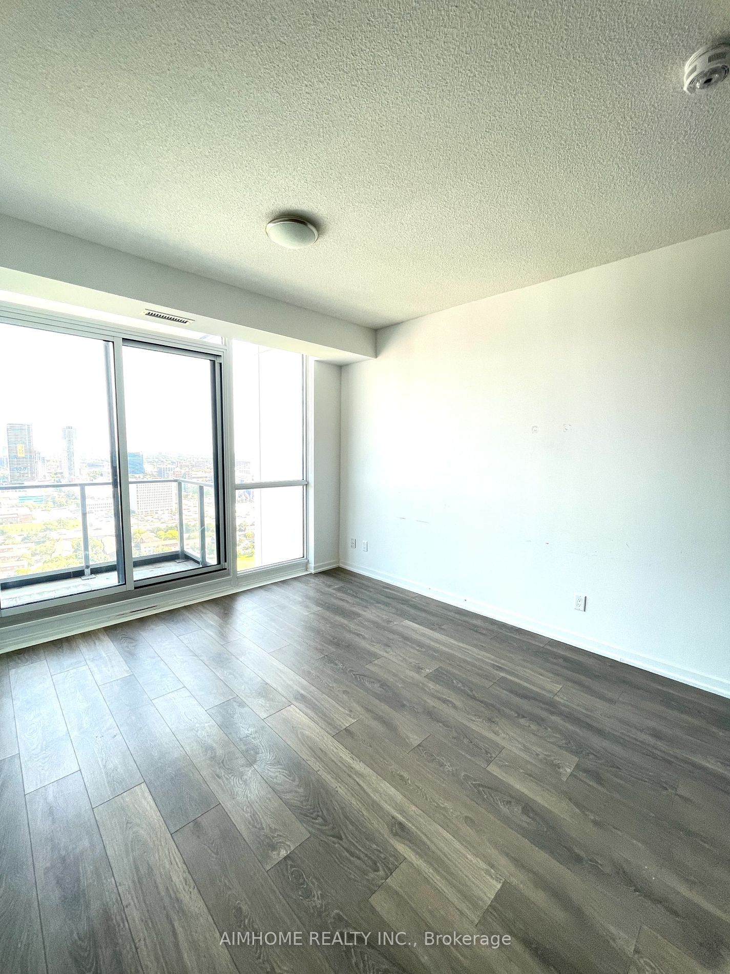 32 Forest Manor Rd, unit 2805 for rent - image #4