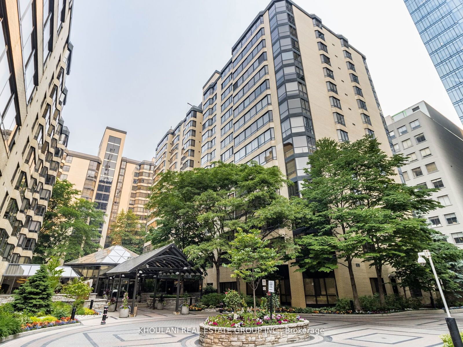 280 Simcoe St, unit 709 for sale