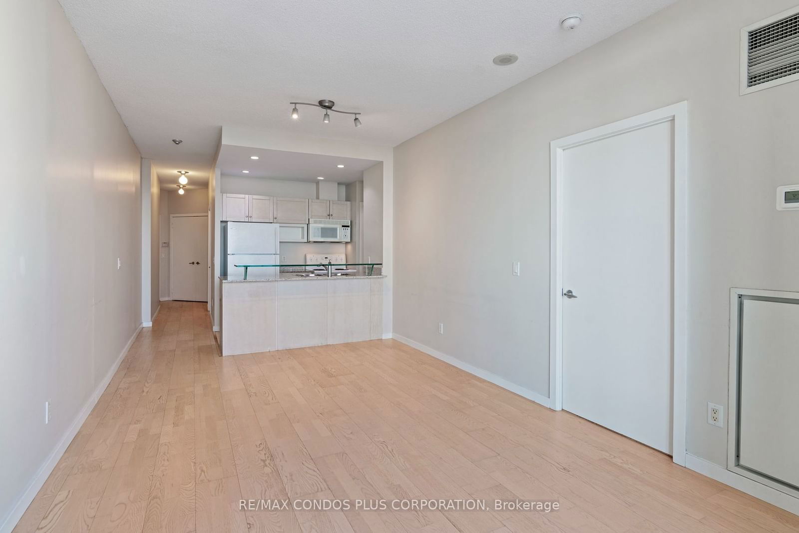 8 York St, unit 2507 for rent - image #10