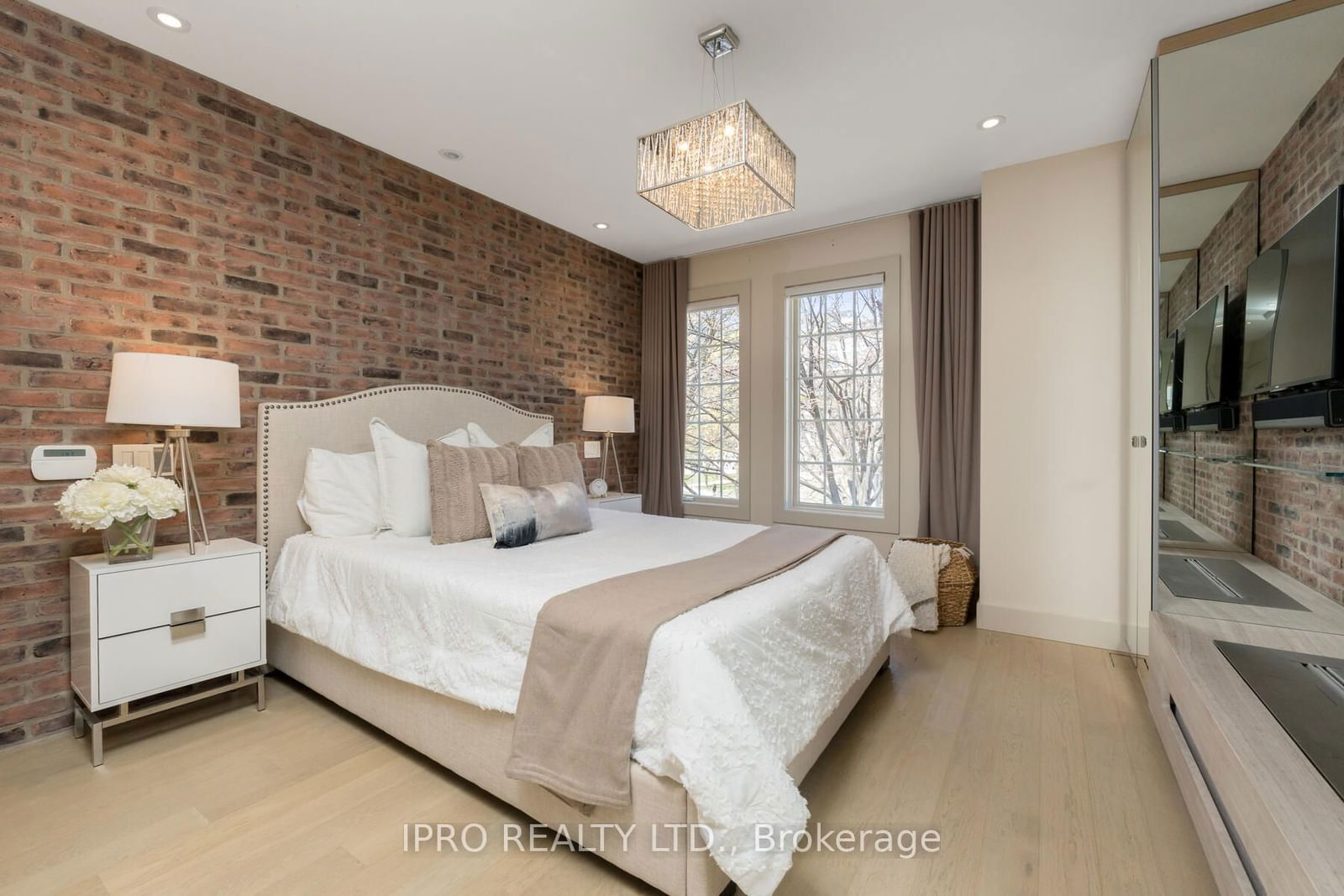 15 Niagara St, unit 56 for sale - image #21