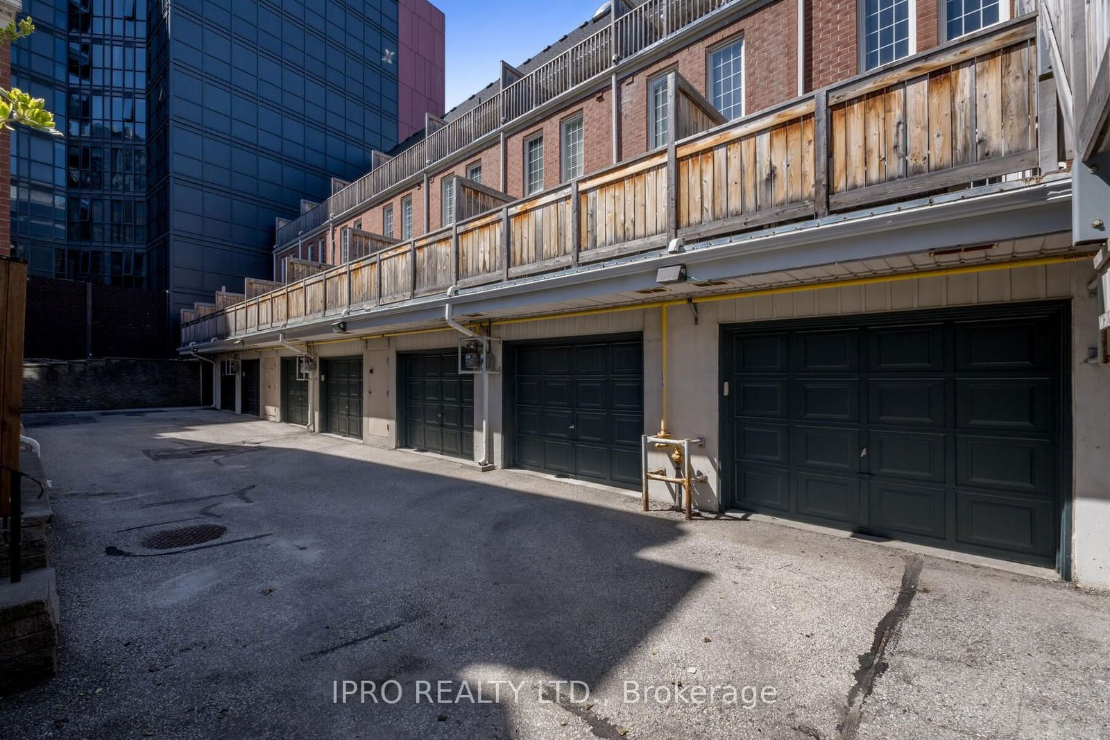 15 Niagara St, unit 56 for sale - image #29