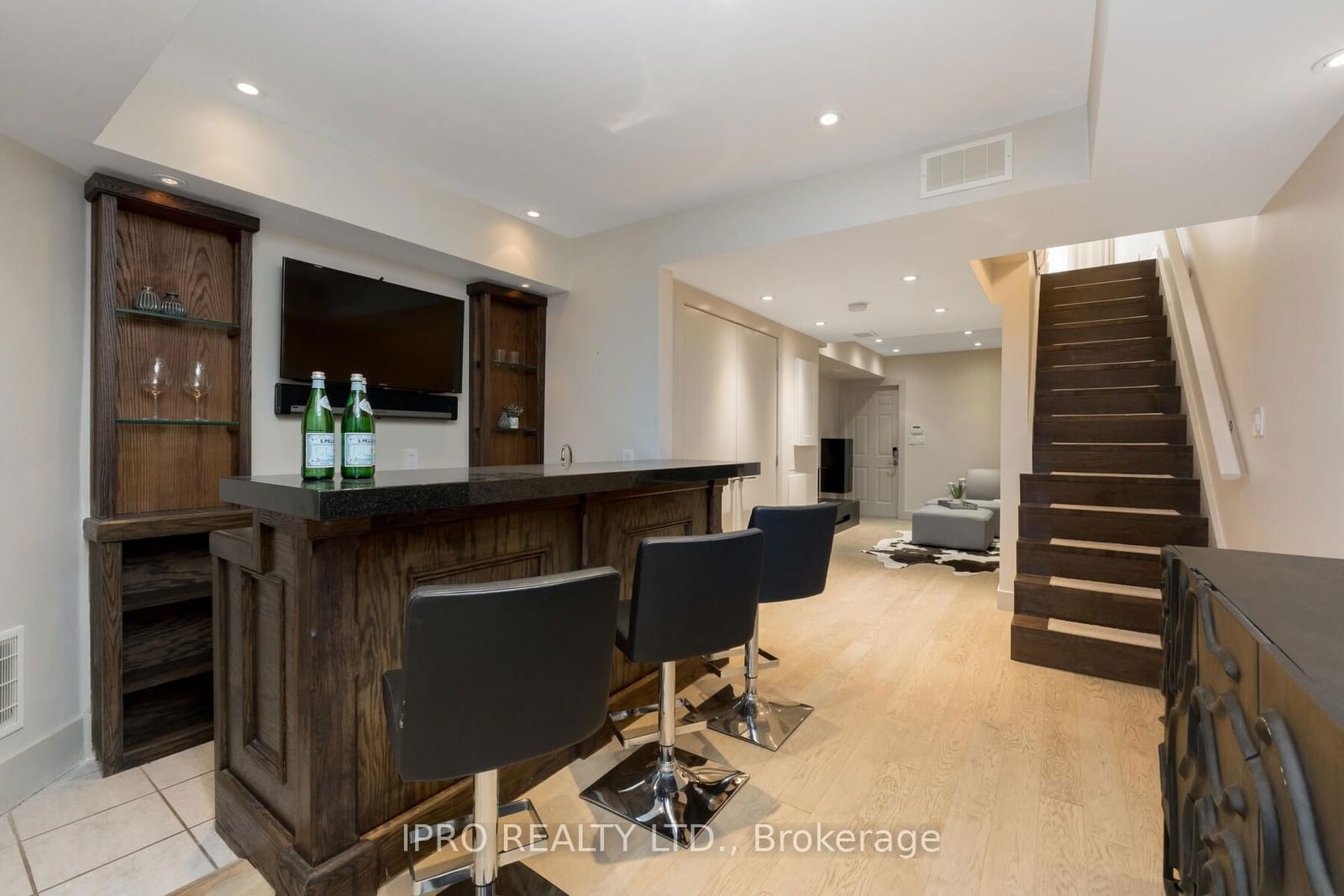 15 Niagara St, unit 56 for sale - image #34