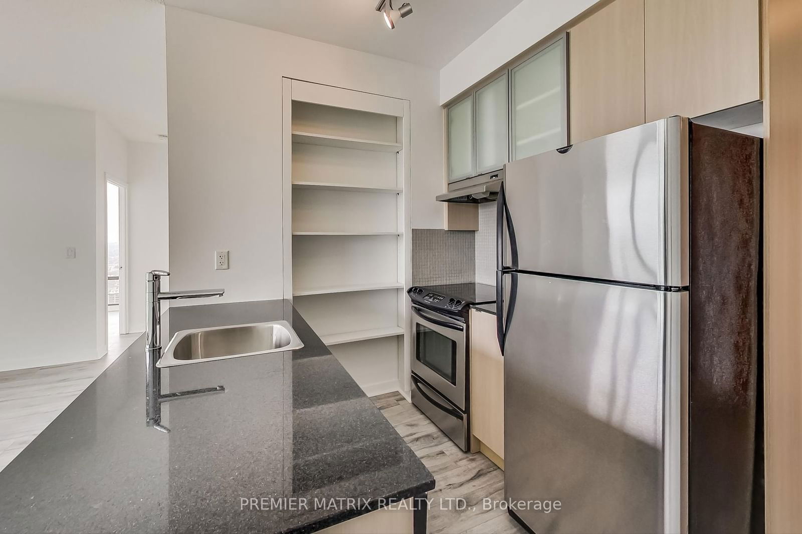 33 Lombard St, unit 3804 for rent - image #17