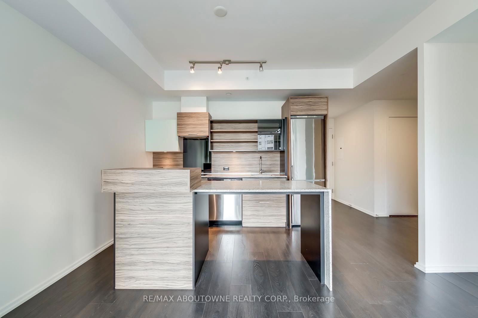 75 St Nicholas St, unit 1406 for rent - image #13